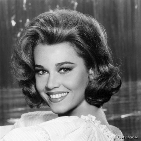 Por vezes, o rosto de Jane Fonda surgia levemente contornado, dando especial destaque ao c?ncavo das bochechas